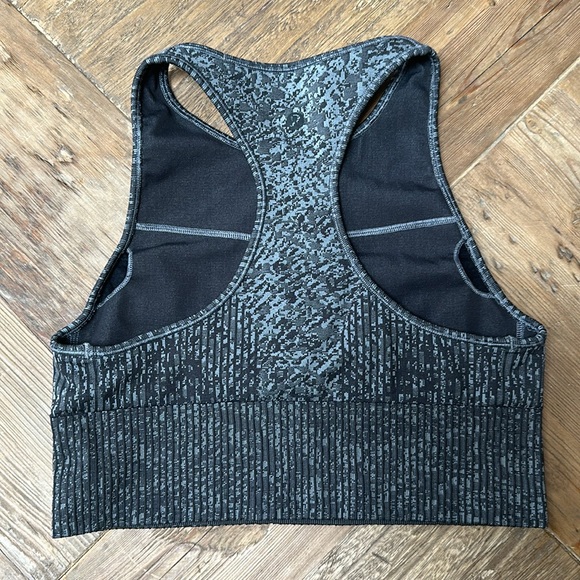 Lululemon Ebb to train sports bra size 8 - Picture 2 of 3